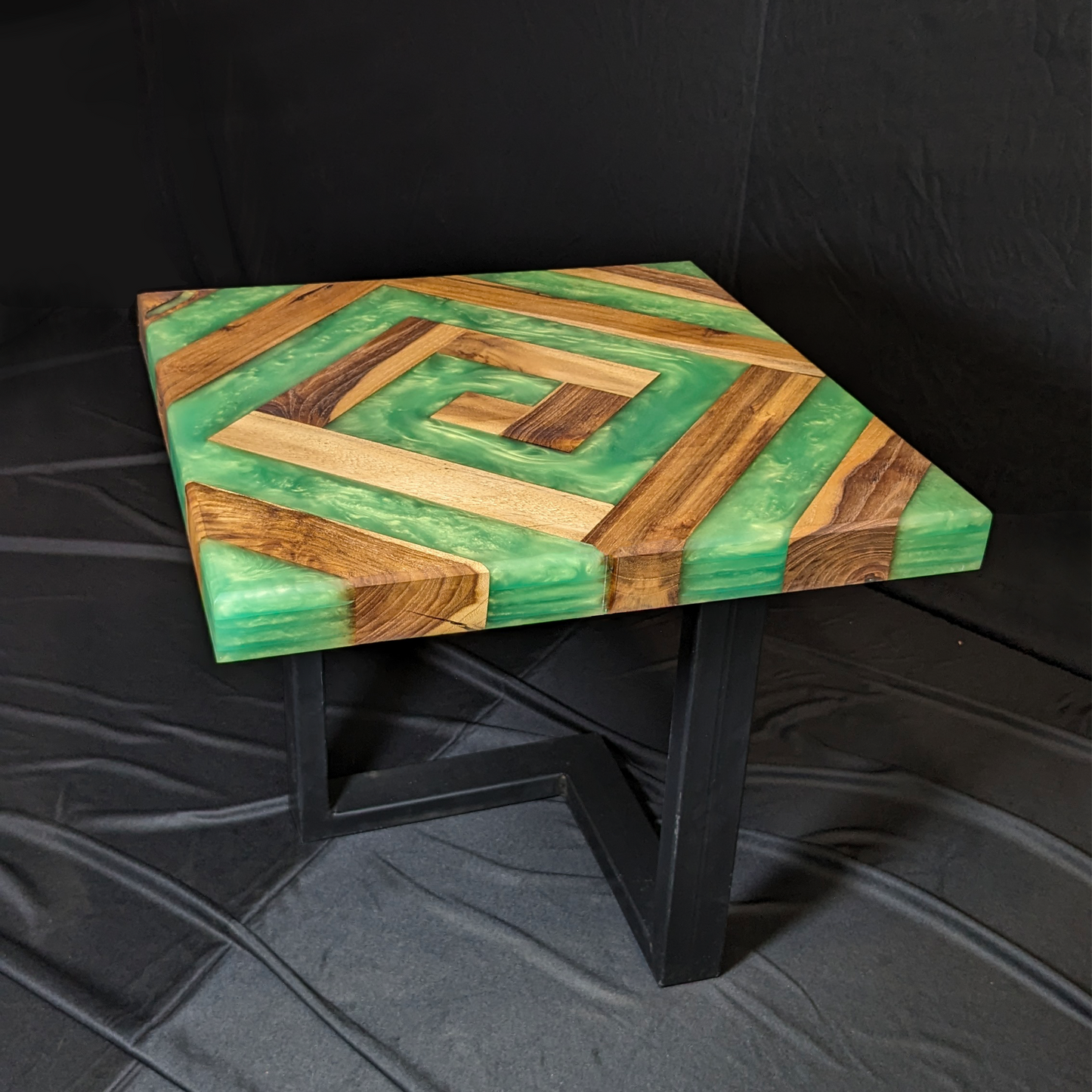 Emerald Allure - Spiral Resin End Table