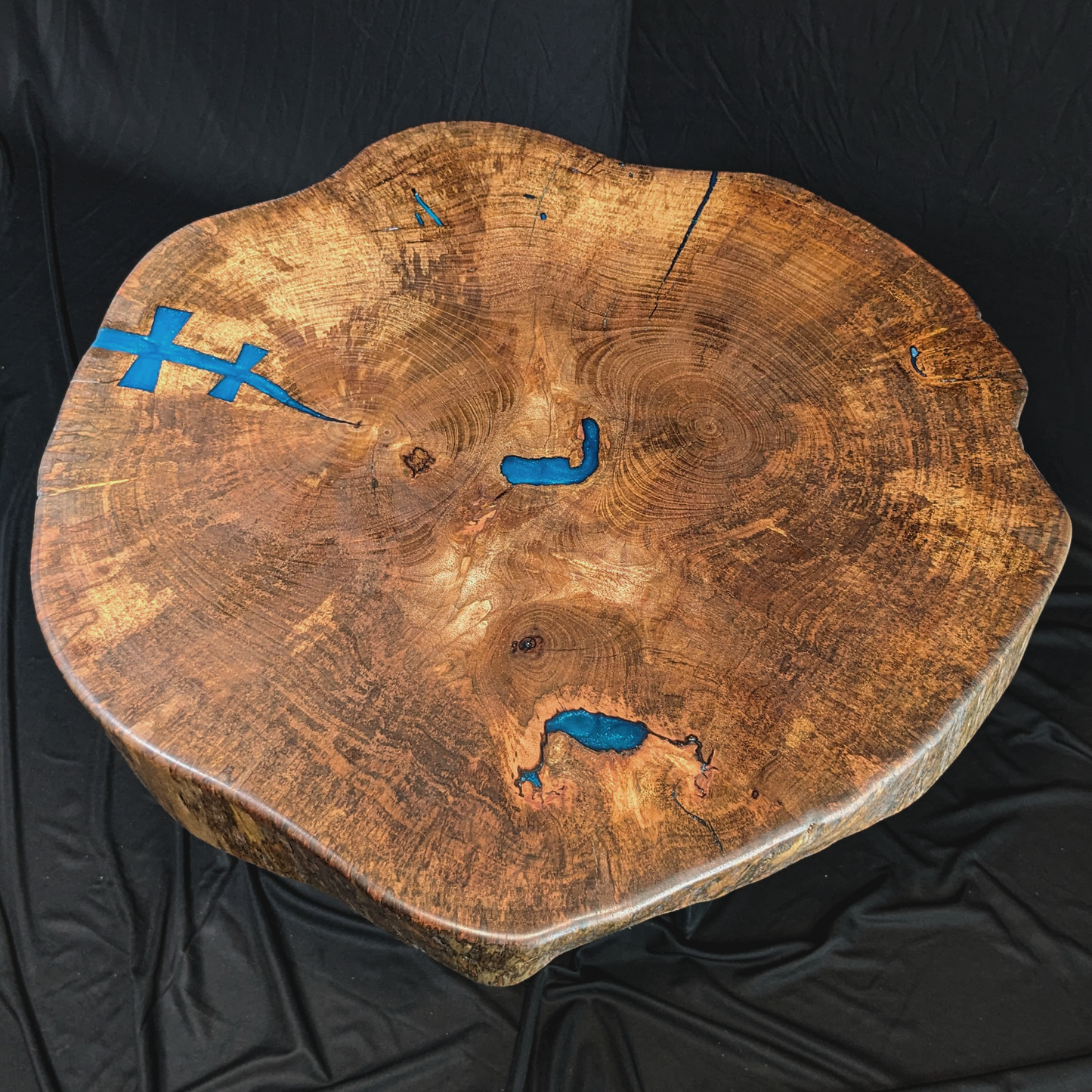 Blue Eyes - Wooden Cookie Table