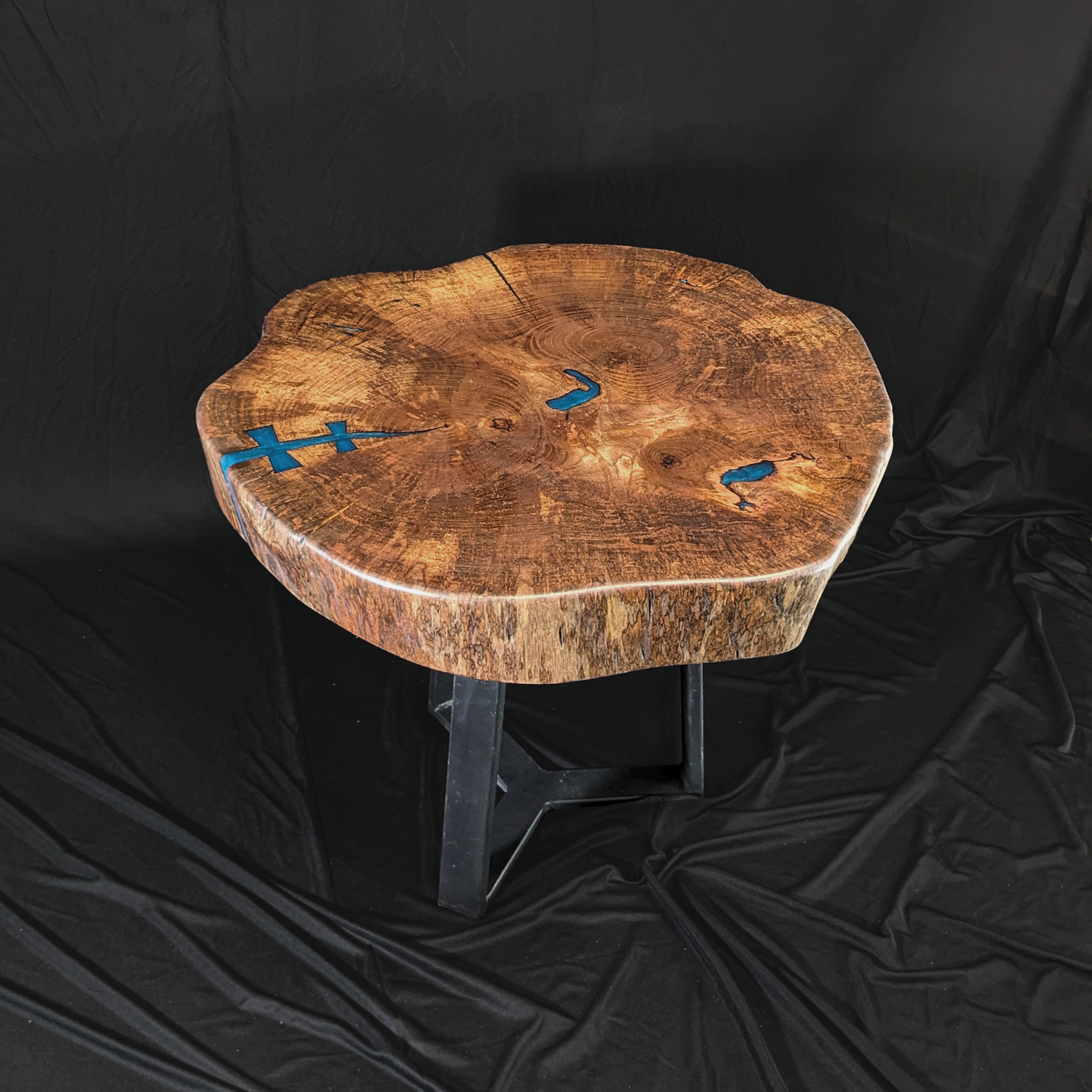 Blue Eyes - Wooden Cookie Table